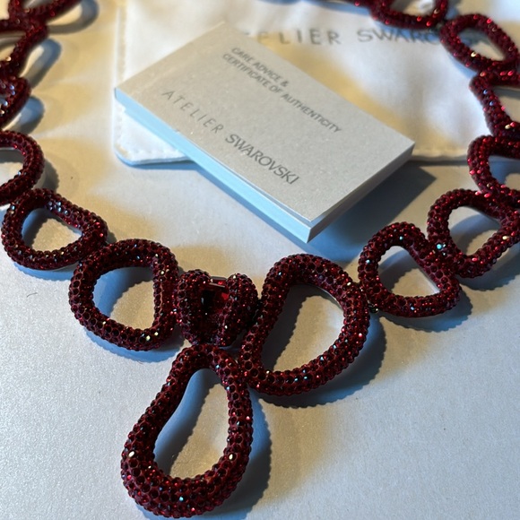 Authentic Atelier Swarovski Exclusive Red Set - Picture 10 of 17